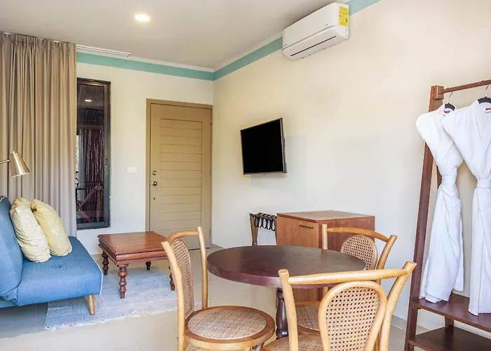 Caribena, Breakfast And Concierge Included Pousada