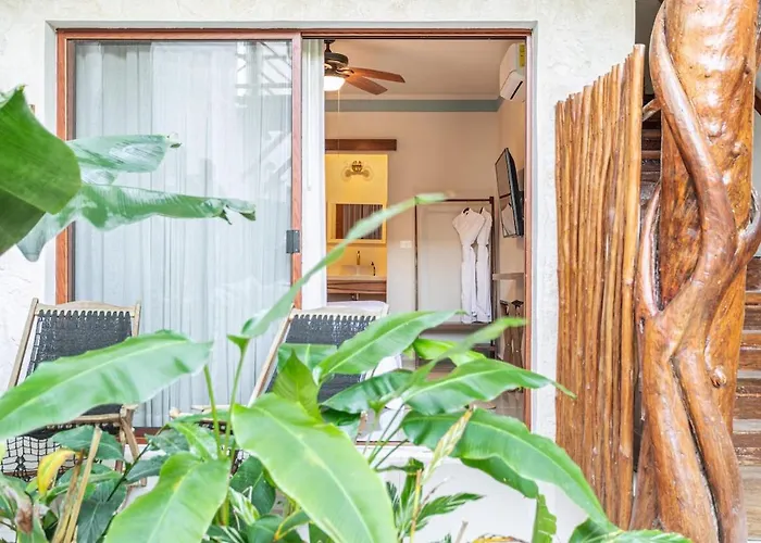 Caribena, Breakfast And Concierge Included Pousada