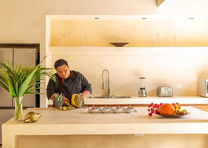 Caribena, Breakfast And Concierge Included *