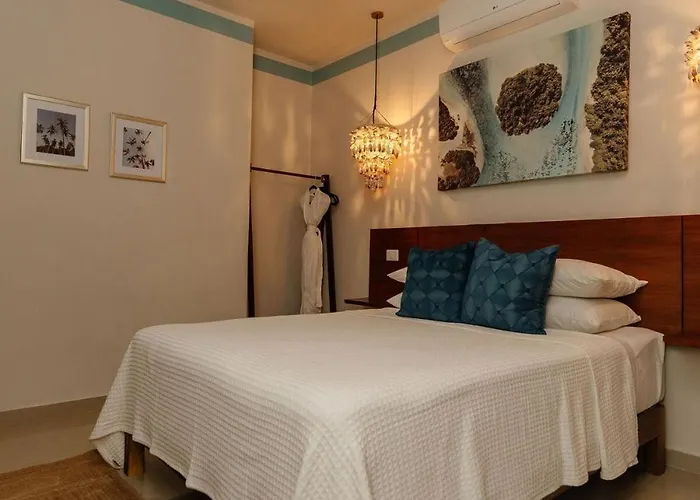 Caribena, Breakfast And Concierge Included Pousada *