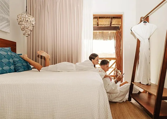 Caribena, Breakfast And Concierge Included Pousada